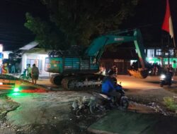 Pasca Ditinjau Gubernur, Tiga Alat Berat Mulai Normalisasi Sungai di Lokasi Banjir Kuranji