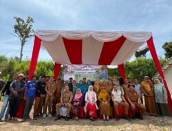 Ny. Nia Jon Firman Pandu,  Launching Program Satu Rumah Satu Komposter di Alahan Panjang