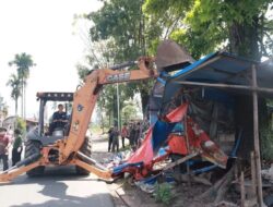 Pemko Payakumbuh Tertibkan Bangunan Tak Sesuai Ketentuan di Batang Agam dan Jalan Imam Bonjol