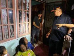 Enam Rumah Terbakar di Padang Tiakar, Enam KK Terdampak, Pemko Tangani Korban