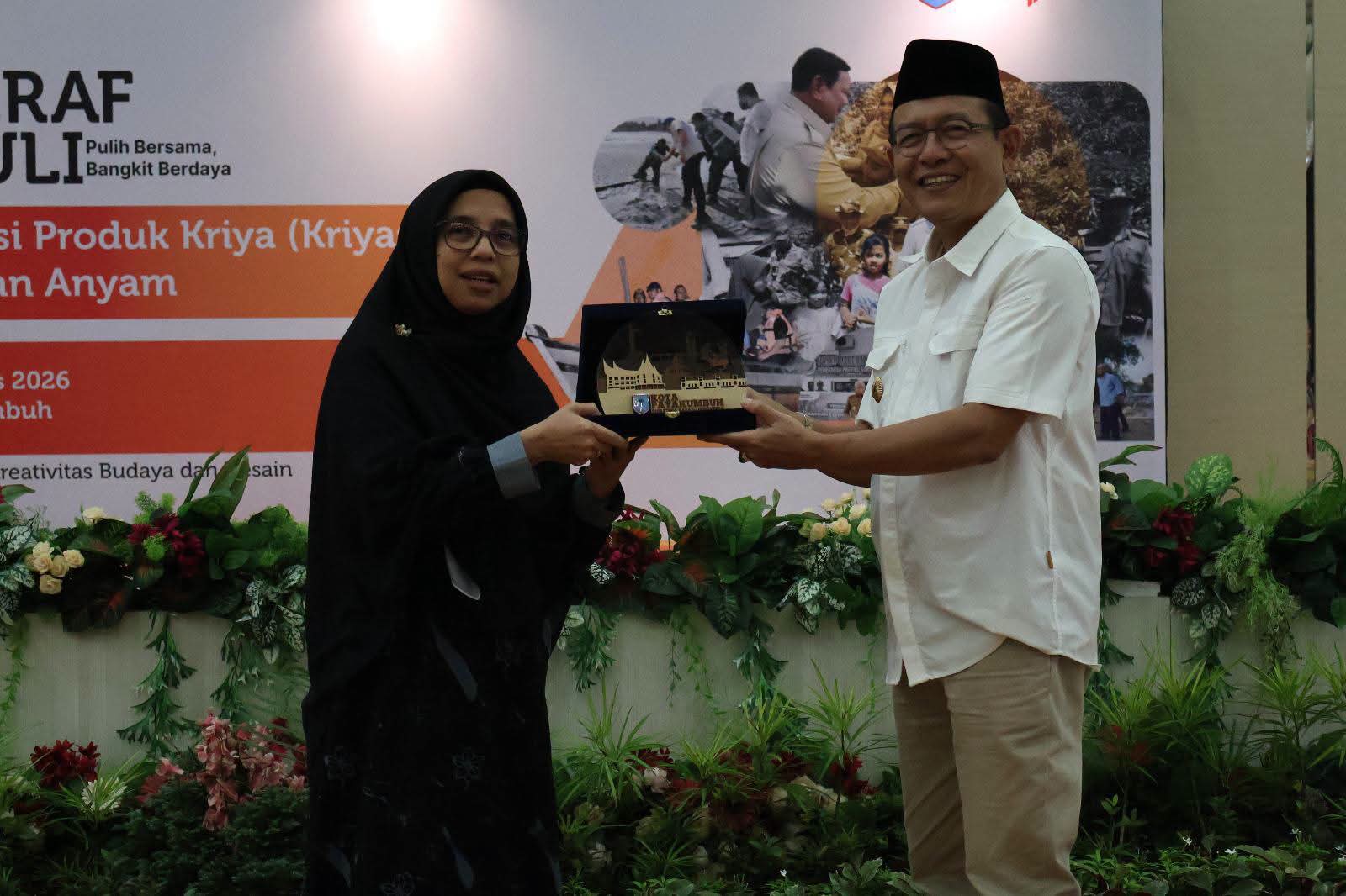 Payakumbuh Jadi Satu-satunya Daerah di Sumbar dalam Program “Ekraf Peduli”, Produk Sulam dan Anyam Dibidik Tembus Pasar Global