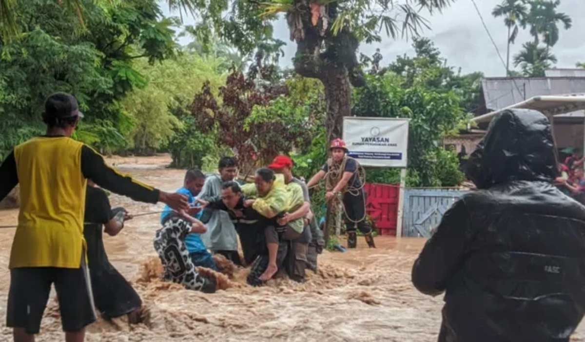 Sumatera Barat dikepung banjir akibat intensitas hujan yang cukup tinggi dari siang sampai sore hari, Senin (3/8/2026). (ist)