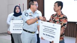 Jasa Raharja Serahkan Santunan kepada Ahli Waris Korban Kebakaran KM Mutiara Sentosa II