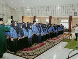 Bupati H. Khairunas Lantik 81 Kepala Sekolah dan 48 Fungsional
