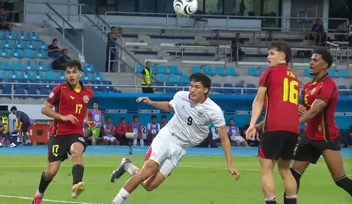 Timnas Indonesia menggasak Timor Leste 3-0.