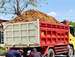Nmax Hantam Truk, Warga Bojonegoro Tewas