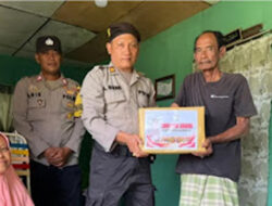 Jumat Berkah, Polsek Kundur Salurkan Bantuan Tali Asih untuk Warga Kurang Mampu