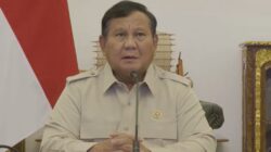 Presiden Prabowo Subianto meminta agar kebakaran di Bukit Soeharto dekat IKN tak merembet masuk ke inti IKN.