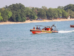 SAR Perluas Pencarian 8 Orang di Selat Sunda