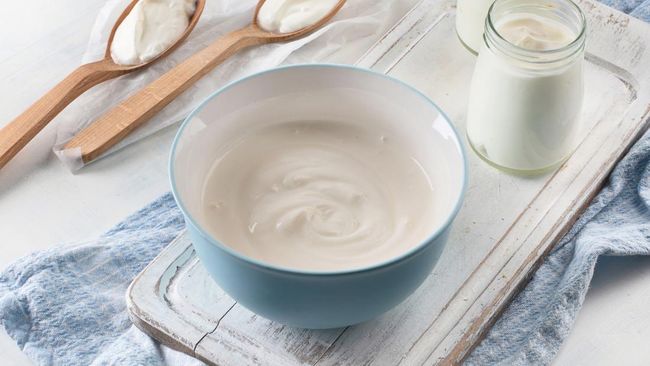 Yogurt bagus untuk kesehatan usus.
