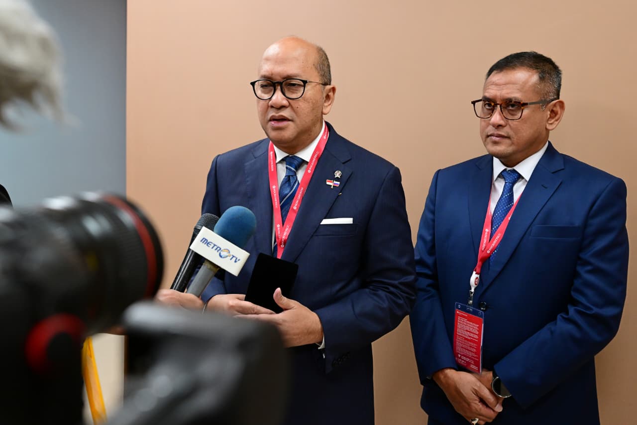 Menteri Investasi dan Hilirisasi sekaligus CEO Danantara, Rosan P. Roeslani Mengungkapkan Hasil Pertemuan Presiden Prabowo Subianto dengan Presiden Federasi Rusia Vladimir Putin di Vladivostok.