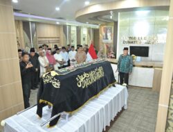 Gubernur Mahyeldi Sampaikan Duka Mendalam atas Wafatnya Kadis Kebudayaan Sumbar