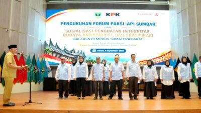 Gubernur Kukuhkan Forum PAKSI Sumbar, Perkuat Gerakan Pendidikan Antikorupsi