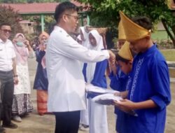 Seragam Sekolah Gratis, Pemerintah Padang Pariaman Sentil Beban Orang Tua