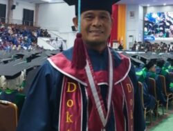 Dr. Yusnen, S.Ag, M.Si, Kadis Pangan dan Perikanan Tanah Datar Raih Gelar Doktor Dengan IPK Tertinggi