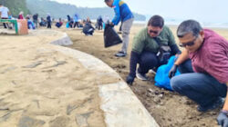Dinas Pariwisata Kota Padang gelar aksi bersih Pantai Air Manis