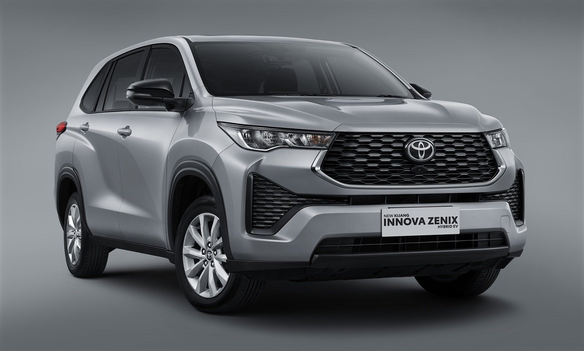 Toyota Kijang Innova Zenix Dapat Penyegaran hingga Ada Varian Baru, Segini Harganya.