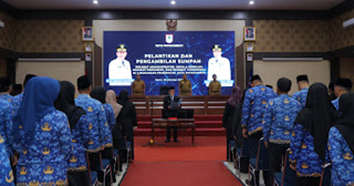 Wali Kota Payakumbuh Lantik 114 Pejabat Pemko Payakumbuh.