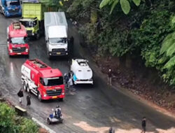 Jalan Licin akibat CPO, Lalu Lintas Tersendat