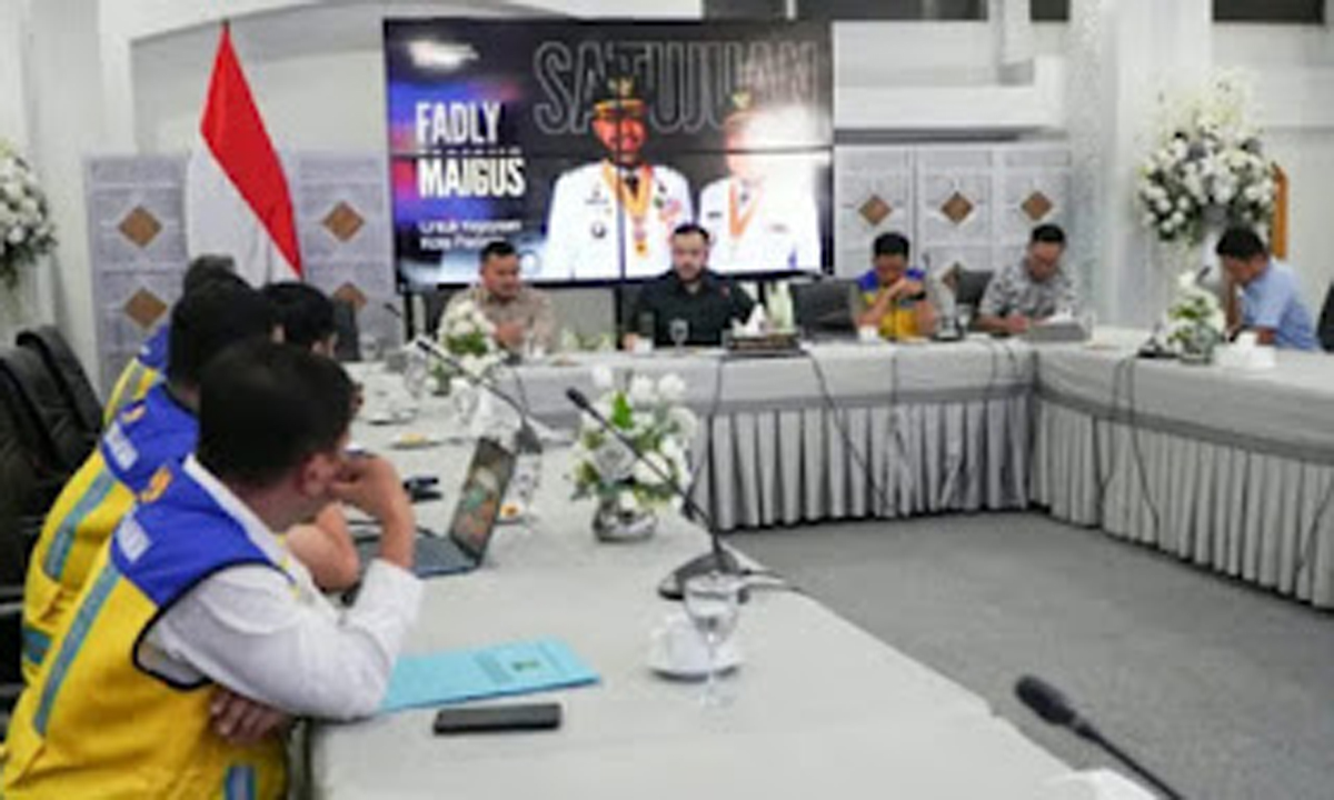 Wali Kota Padang Fadly Amran menerima kunjungan Kepala Balai Wilayah Sungai (BWS)