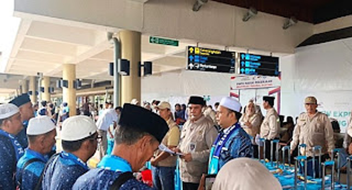 Kakanwil Kemenhaj Sumbar, M. Rifki dan jajarannya Sidak pemberangkatan jamaah umrah ke BIM