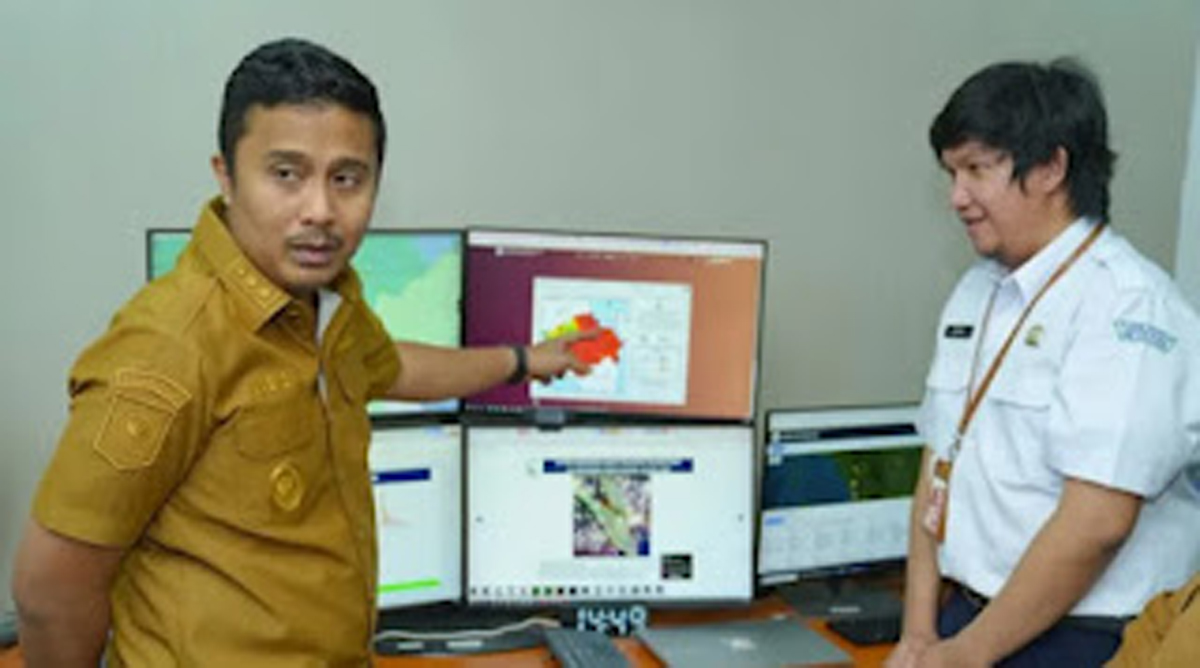 Wakil Gubernur Sumbar Vasko Ruseimy