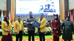 Wali Kota Padang, Fadly Amran, salah satu pembicara utama (keynote speaker).