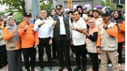 Wali Kota Padang Fadly Amran bersama Sestama BNPB Rustian, Forkopimda.