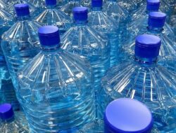 Air Mineral vs Air Demineral, Mana Lebih Sehat?