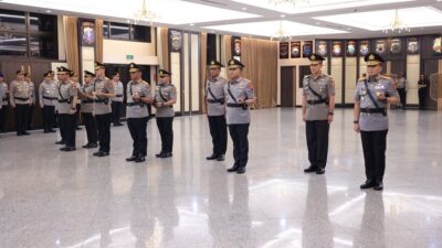 Kapolri Jenderal Suyudi Ario Seto memimpin upacara sertijab sejumlah jabatan strategis perwira tinggi di Gedung Rupatama, Jumat (9/10/2026).