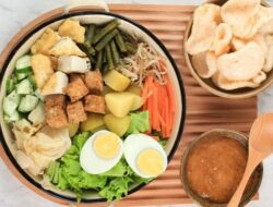 Gado-gado Sehat Bisa Jadi Tinggi Kalori karena Saus Kacang