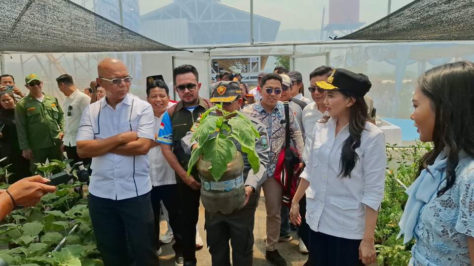 8.000 Satlinmas se-Jawa Tengah padati Stadion Pandanaran Wujil, ASLINMAS dan ABPEDNAS perkuat konsolidasi organisasi. (Dok. Istimewa)