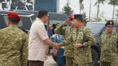 Perkuat Kemandirian Pertahanan Maritim, Koarmada II Dampingi Kunker Menhan RI ke PT PAL Indonesia