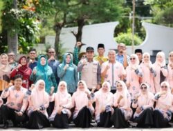 Wako Solok Lepas Kontingen PKK ke Jambore Provinsi