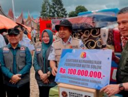 Pemko Solok Salurkan Bantuan untuk Penanganan Banjir Bandang di Kabupaten Solok