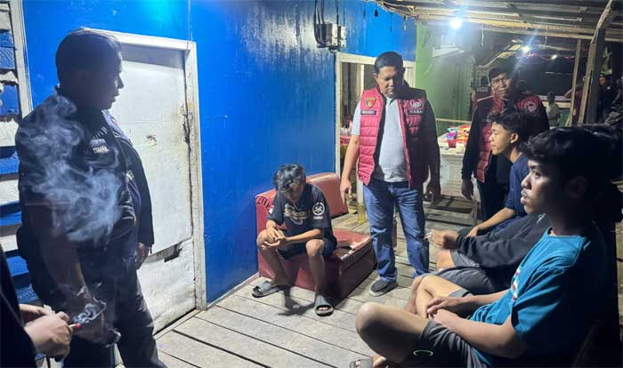 Razia Narkoba di Kapuas dua orang dinyatakan positif methamphetamine usai tes urine